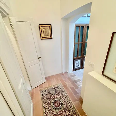 Ecstatic Views Around - Exc Villa, Pool Grounds - Pool House - 11 Guests Willa