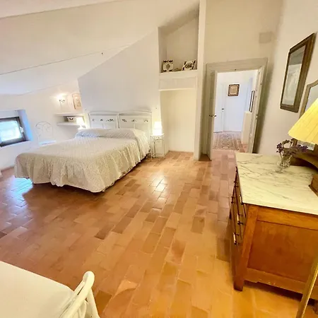 Ecstatic Views Around - Exc Villa, Pool Grounds - Pool House - 11 Guests Willa Spoleto