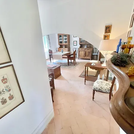 Ecstatic Views Around - Exc Villa, Pool Grounds - Pool House - 11 Guests Βίλα